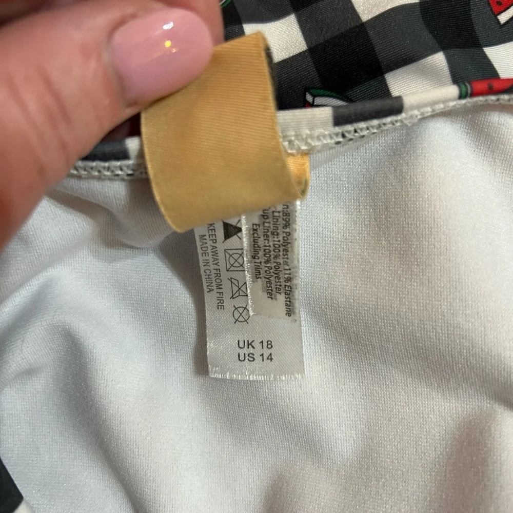 Collectif size 14 swimsuit - Picture 4 of 8